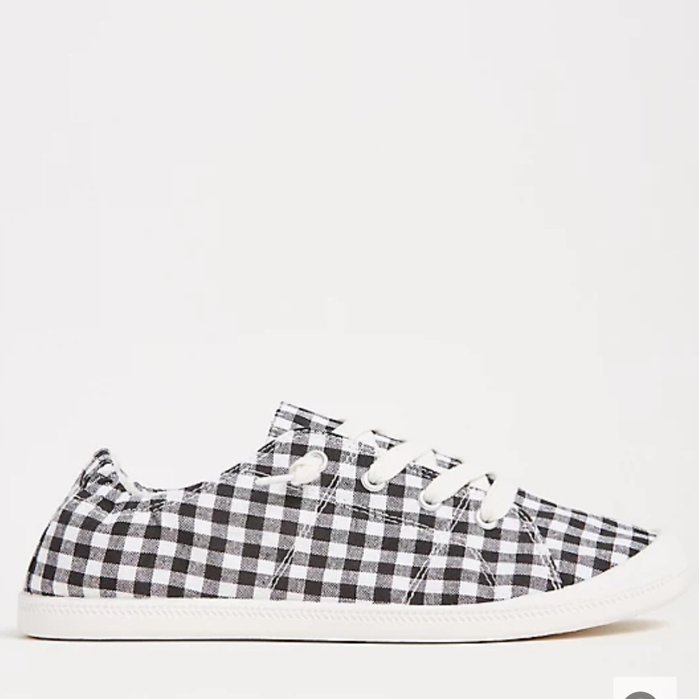 Torrid Riley B & W Gingham Ruched Sneaker size 7WW - Picture 3 of 4